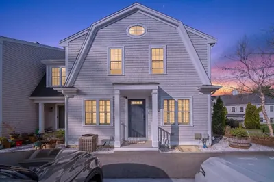138 Elm St #5