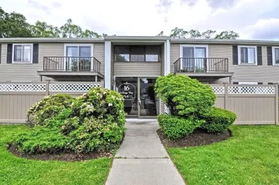 16 Village Way #4 1
