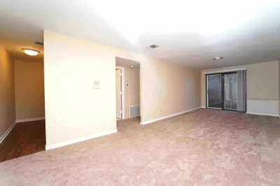 176 Maple Avenue #3-34 1