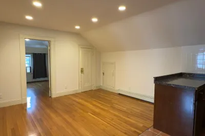 144 Winchester St #3