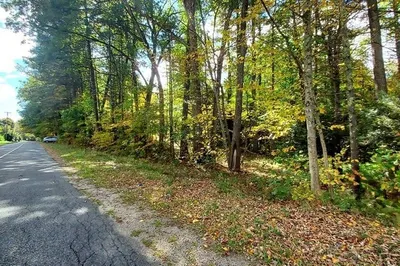 Lot-a Harkness Rd
