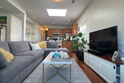 35 Magnolia Ave #6