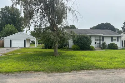 81 Poplar St 1