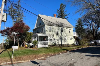 256 Turnpike St