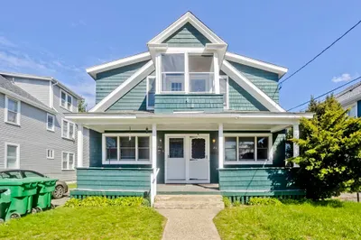 32 Chateaugay St 1