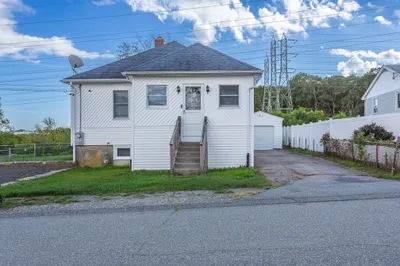 64 Jaffrey St
