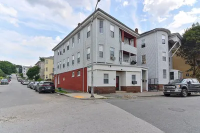15 Perry Ave