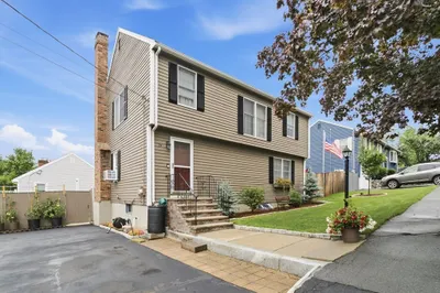 74 Maplewood Rd 1