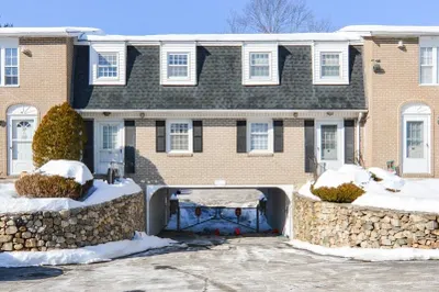 16 Cannongate Rd #16