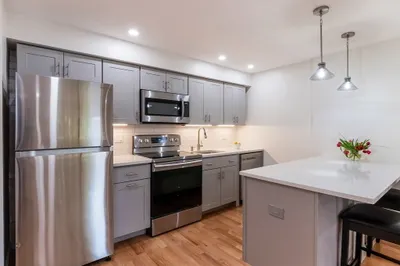 10 Roberts St #15