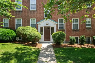 1 Lanark Rd #7 1