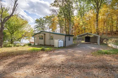 9 Chandler Rd 1
