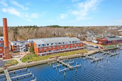 45 Main St #217 1