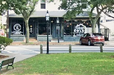 50 Central Square 1