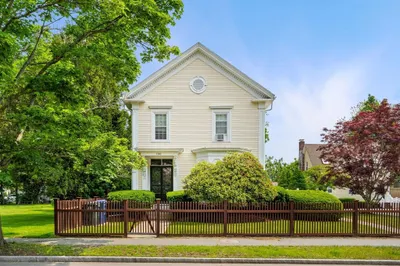 130 Pine St #1