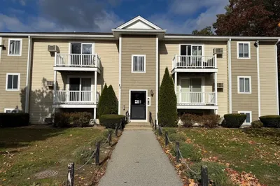 451 School St #11-5