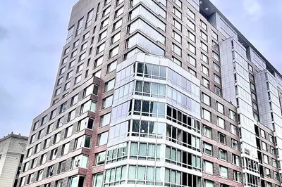 1 Charles St. South St #702