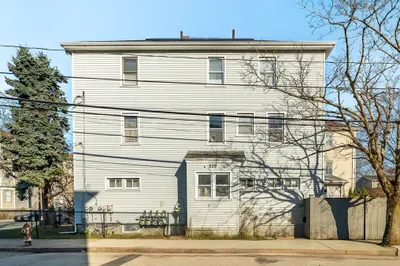 229 Palmer St 1