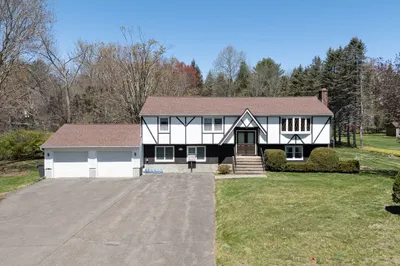 20 Winwood Cir 1