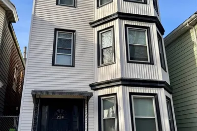 224 Chelsea Street