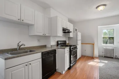 6 Dwight Street (no Fee) #Four