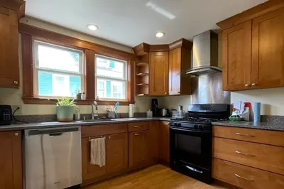 52 Commonwealth Rd #2