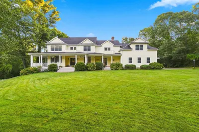 10 Bartelli Road 1