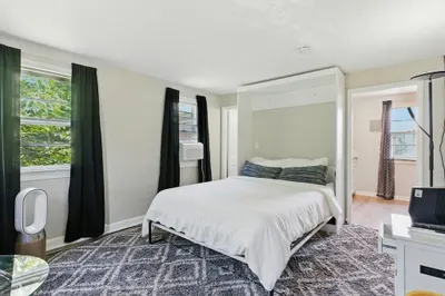42 Newman Rd #3