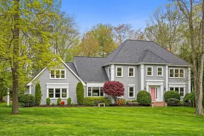 5 Frances Dr 1