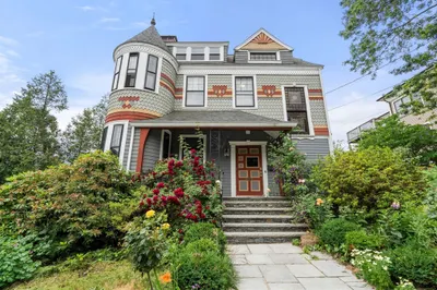 117 Sheridan Street 1