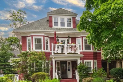 1 Regent Cir #3