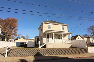218 Lawton St 1