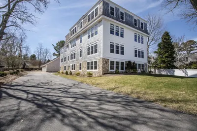 324 Front Street #1 1