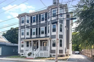 407 Pleasant Street #1B 1
