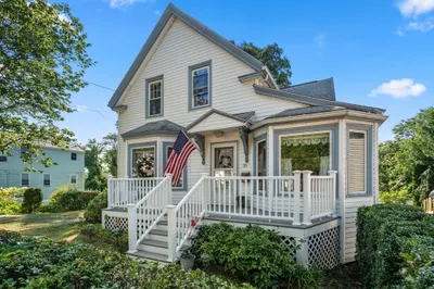 39 Fountain St 1