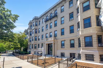 69 Park Drive #4 1