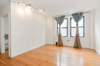 42 Beach St #6B 1