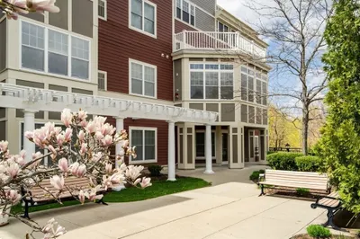 35 Commonwealth Avenue #407 1