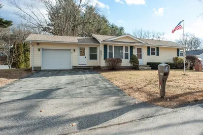 7 Pleasant St