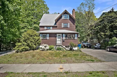 28 Parsons St