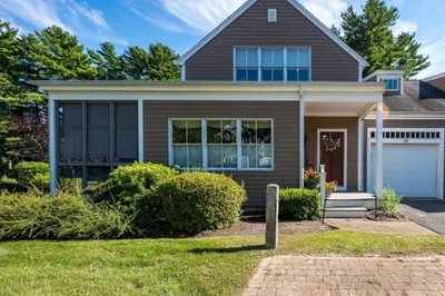 20 Hathaway Pond Circle #20 1