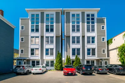 21 Park St #2 1