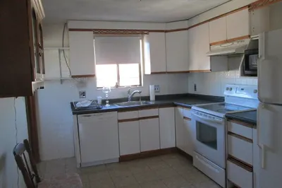 27 Heath Road #1 1