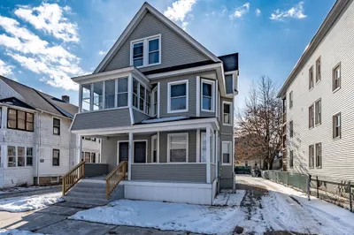 15-17 Bloomfield St