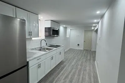 244 Wilbur St #3