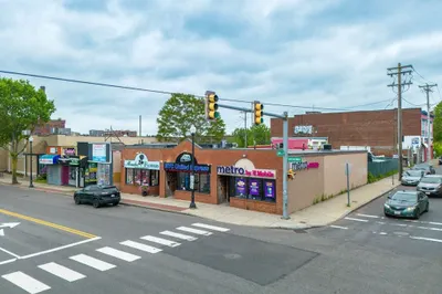 138-160 Broadway 1