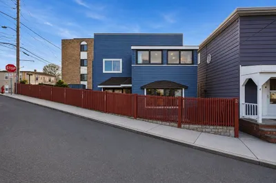 2 Sagamore St 1