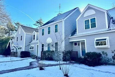 25 Southpoint Dr #25