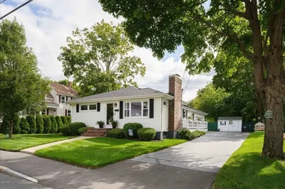 12 Otis St