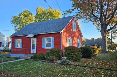 27 Stocker St